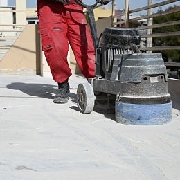 Hyperdesmo - Surface preparation - Rooftop wash down - Mastic - Primer - Goumas Insulations - Monoseis Goumas