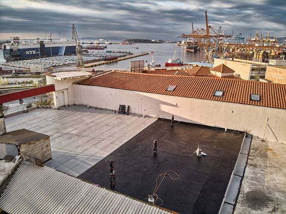 Rooftop waterproofing with bituminous sheets