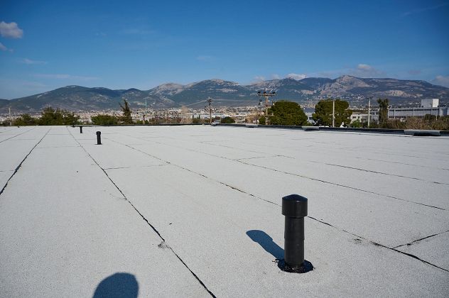 Rooftop waterproofing with bituminous sheets
